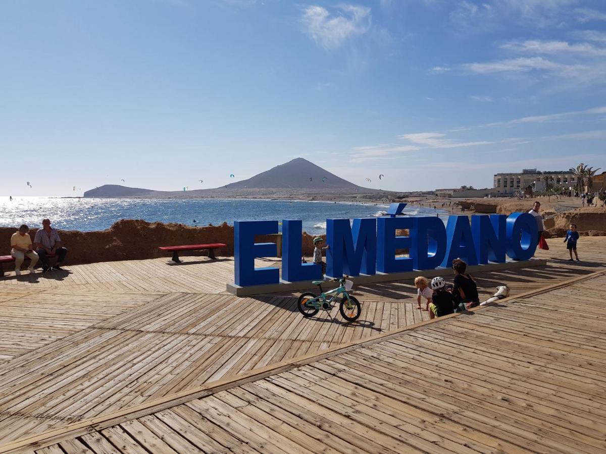 Nice Terrace In Front Of The Sea. La Jaquita 엘메다노 외부 사진